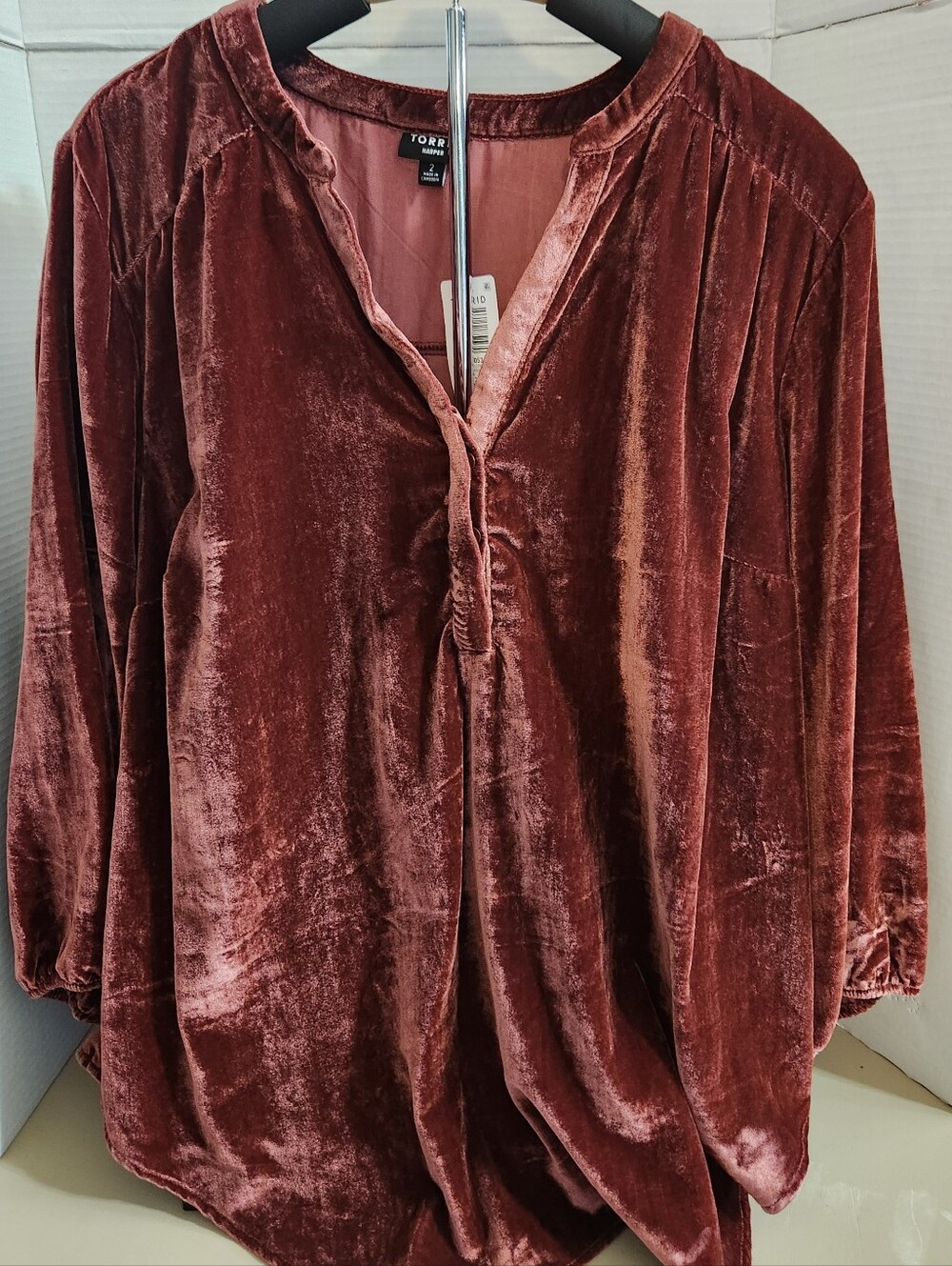 Torrid Burgundy Velvet Harper Split-Neck Long Sleeve Blouse NWT
